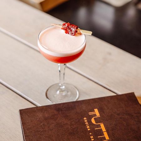 Peppers Waymouth Hotel Аделаида Экстерьер фото A Clover Club cocktail
