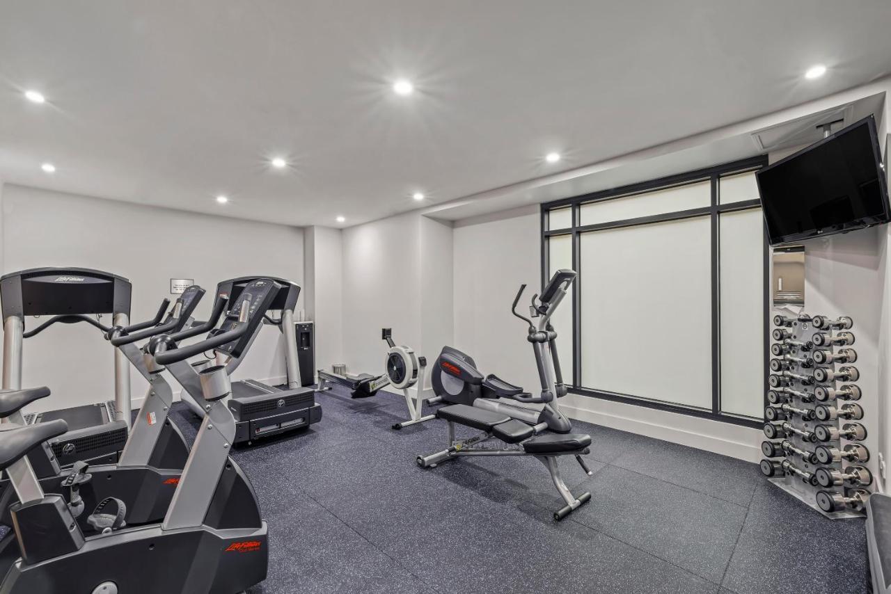 Peppers Waymouth Hotel Аделаида Экстерьер фото The gym at the hotel