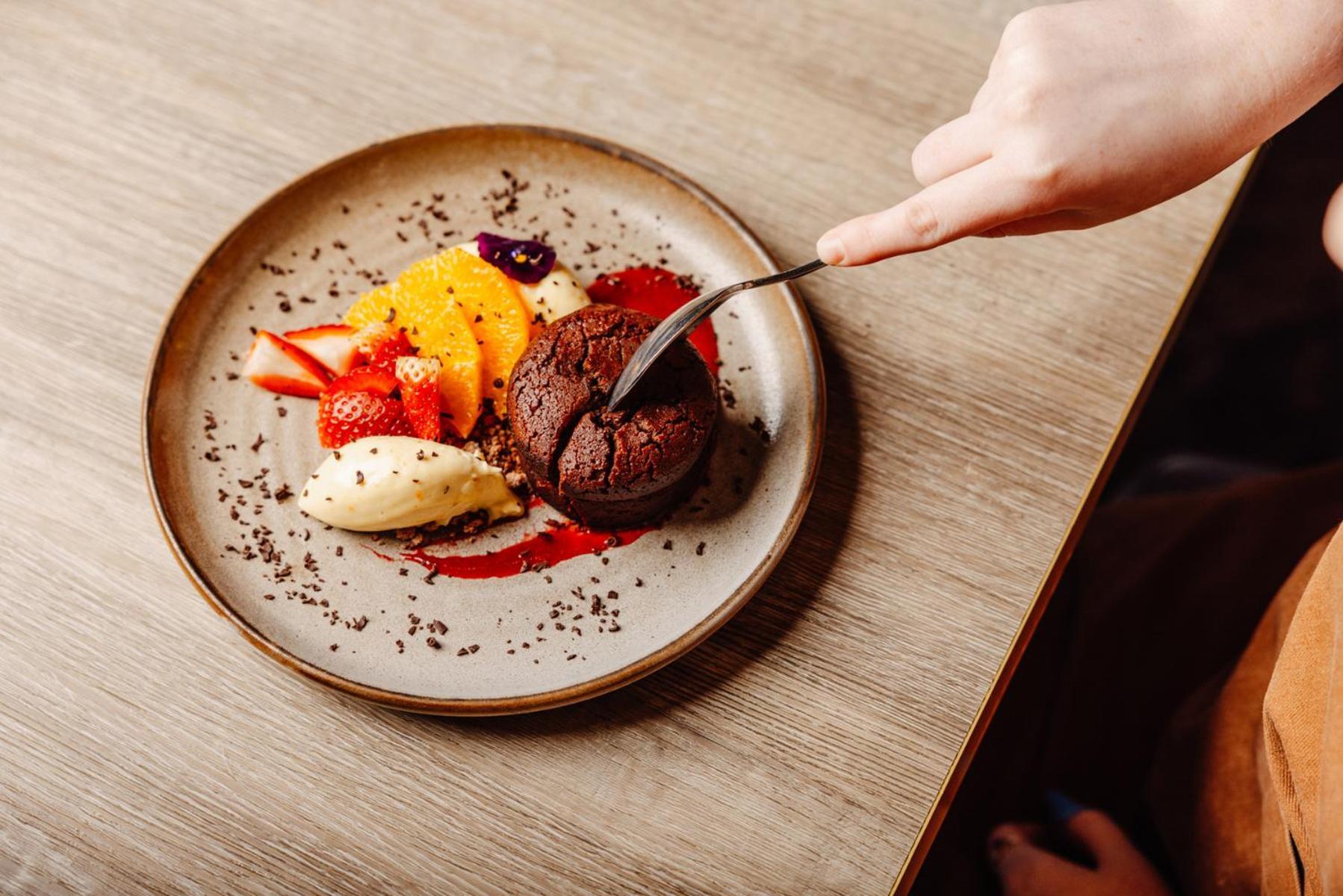 Peppers Waymouth Hotel Аделаида Экстерьер фото A chocolate dessert